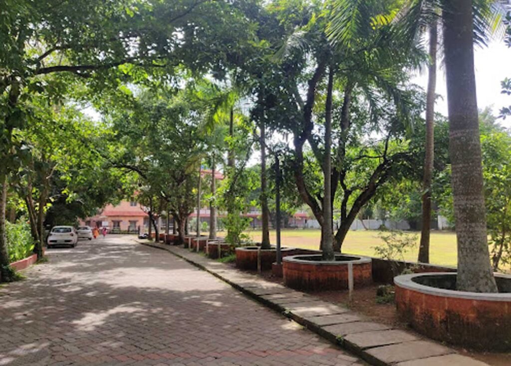 Amrita School of Arts, Humanities and Commerce Kochi